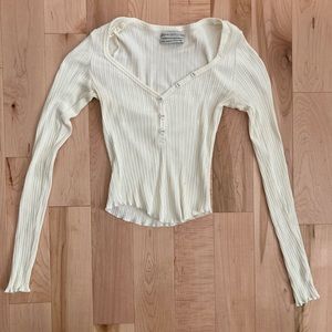 Urban Outfitters cropped white long sleeve, size s